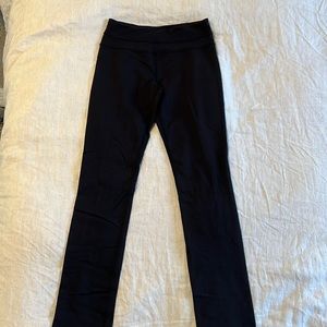 Lululemon high waisted black leggings in straight leg